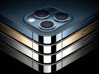   iPhone 13  Foxconn  200   