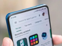 Google  Netflix    Play Store