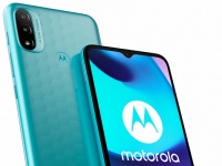 Motorola  100 :  Moto E20   
