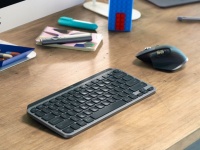      Logitech MX Keys Mini     