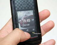 Motorola RAZR2 V9 Ferrari Edition