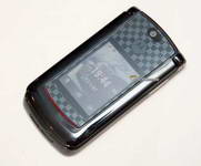 Motorola RAZR2 V9 Ferrari Edition