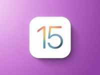 Apple  iOS 15.0.2     