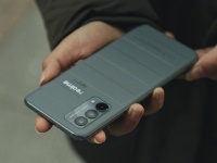    . realme GT master edition    IF Design Award 2021