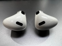 Китайские пользователи жалуются на ужасное качество и дефекты в новых Apple AirPods 3