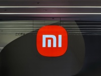 Snapdragon 898, 50 , 100 ,     .    Xiaomi 12