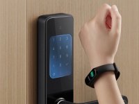     Xiaomi  NFC, 3D-   Apple Home Kit