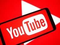 YouTube     