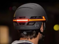 Huawei выпустила компьютеризированный велосипедный шлем на Harmony OS