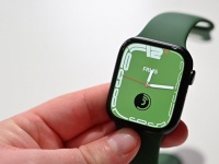 Apple       Apple Watch Series 7