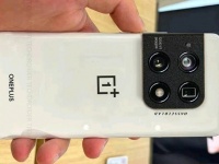 OnePlus 10 Pro    OnePlus 9 Pro.        Digital Chat Station