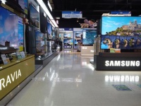 Samsung Display    OLED  QD-OLED