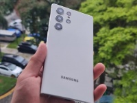  Samsung Galaxy S22 Ultra        
