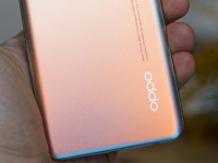Oppo     Snapdragon 480 Plus   Full HD+