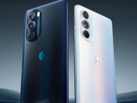 Motorola Edge X30 Pro       Snapdragon 8 Gen 1