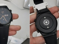 Honor Watch GS 3    :   