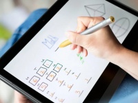    Logitech Pen  MIL-STD-810G