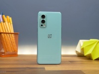     OnePlus Nord 2T