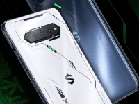  Black Shark 5  5 Pro   FHD+ AMOLED   