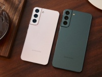 Samsung       Galaxy S22