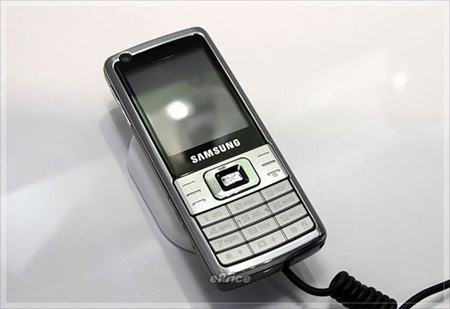Samsung L700