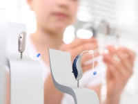 SMARTtech: Как выбрать слуховой аппарат? Критерии выбора и рекомендации!