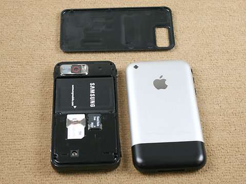 iPhone vs Samsung i900