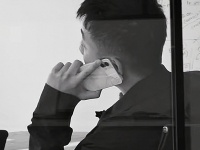     . -   Nothing Phone (1)