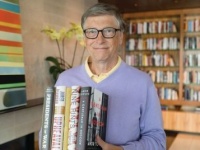 Білл Гейтс назвав власників криптовалют дурнями