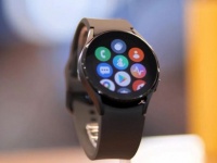   Samsung Galaxy Watch 5      Galaxy Watch 4