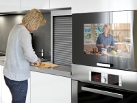 Почему стоит иметь телевизор на кухне? Выбирам из ТОП-15 моделей