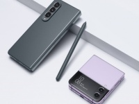 Samsung Z Flip 4  Z Fold 4       