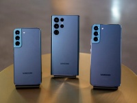 Samsung Galaxy S23/S23+   Xiaomi 13 Pro     