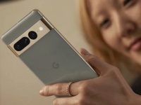 Google   Pixel 7  Pixel 7 Pro    Tensor G2  Android 13    $600