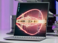 Lenovo показала концепт ноутбука со скручивающимся дисплеем — он увеличивается в высоту