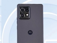  Motorola Moto X40   : 165-   Snapdragon 8 Gen 2