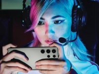 Samsung Electronics      GameStars Solo Series: Ukraine