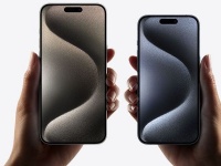  iPhone 15 Pro    Apple       