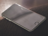  Touch ID    iPhone    Apple