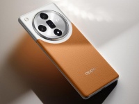   Oppo Find X7: Dimensity 9300, 16/512 ,  Hasselblad   64+50+50 , 5000 , 100 