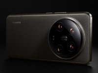  Xiaomi 14 Ultra Titanium Special Edition     