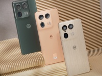   Moto X50 Ultra: ' , IP68, 144 , 125 , 100-   Snapdragon 8s Gen 3