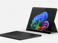 Microsoft   Surface Pro  Arm- Snapdragon X   ز-
