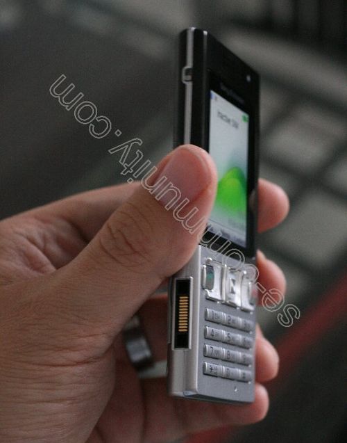 Sony Ericsson T700