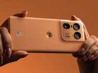   Moto X50 Ultra Soft Peach Limited Edition: ' , IP68, 144 , 125 , 100- 