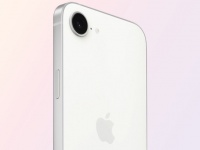 Apple    iPhone 17 Air   ',  USB-C   