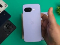  Google Pixel 9a      -     