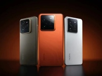 realme GT 8 Pro    ,    Samsung Galaxy S25 Ultra