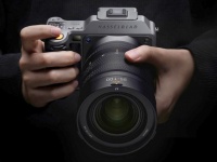 Hasselblad    X2D II 100C  $7399  100 ,  , HDR  10- 