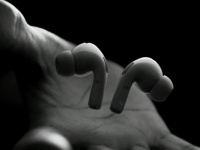  Apple AirPods      iOS 26